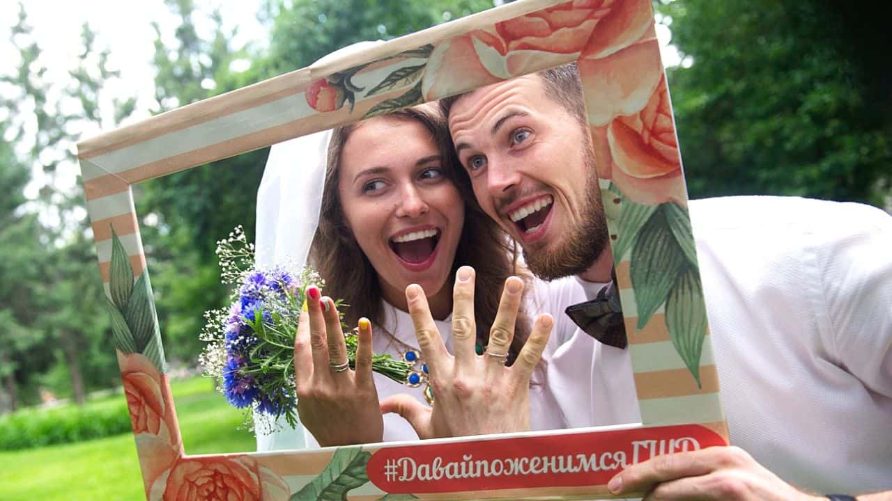 Come portare una donna russa al Matrimonio?